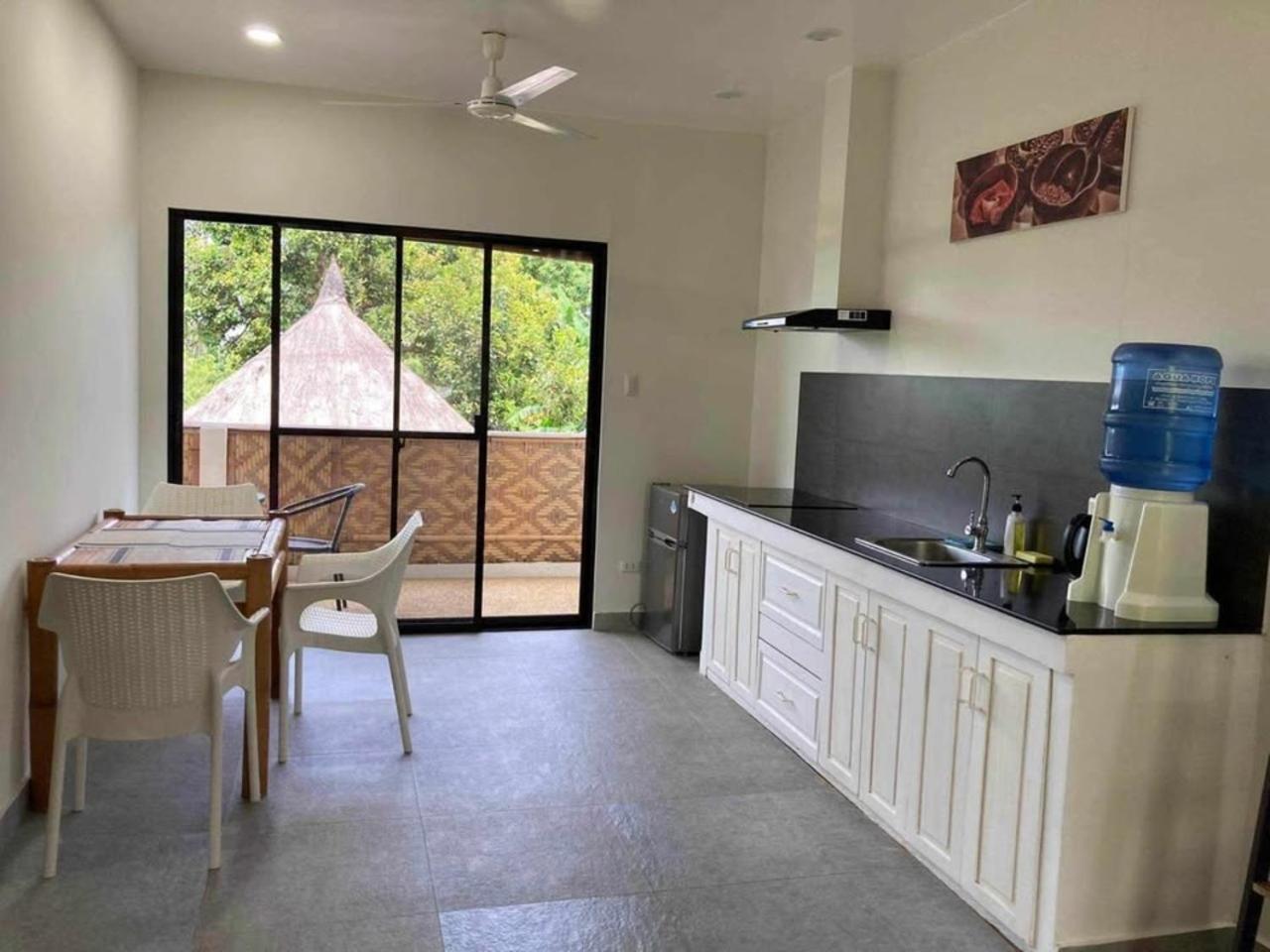 ホテル Panglao Bamboo Oasis エクステリア 写真